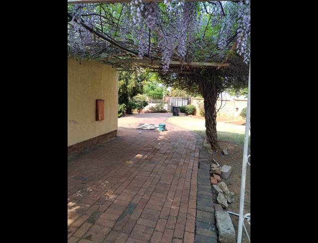 4 BEDROOM HOUSE FOR SALE IN KIBLER PARK